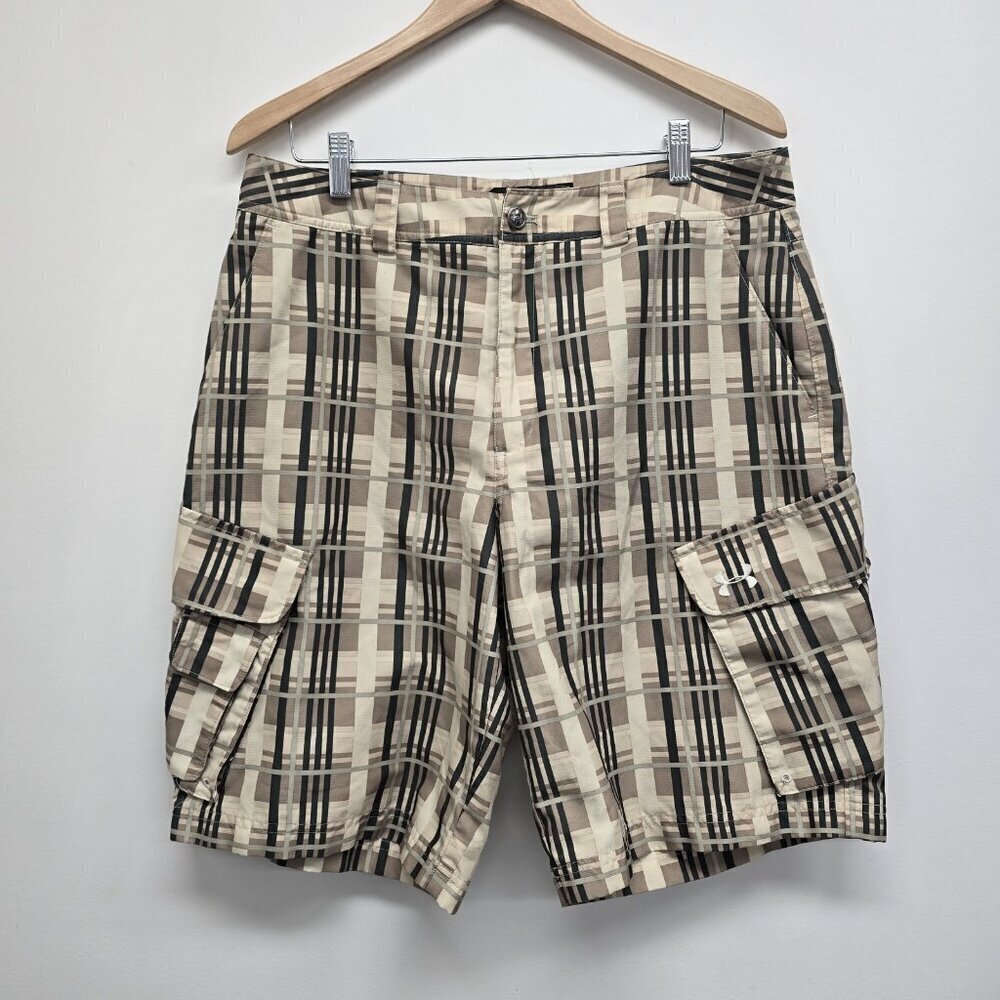 Under Armour Size 34 Plaid Cargo Shorts NewPrototype Embroidered Logo 9" Ins Y2K